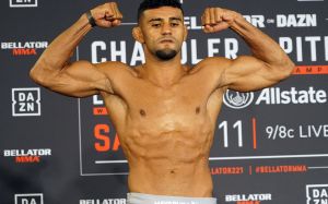 Даглас Лима нокаутировал Майкла Пейджа на Bellator 221
