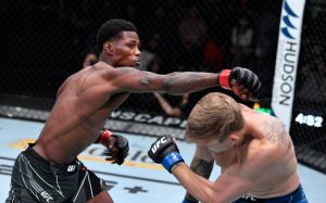 Видео боя Кайл Докос — Кевин Холланд UFC Fight Night 193