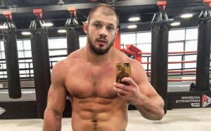 Иван Штырков - о бое с Исмаиловым: "В этом случае деньги для меня не главное"
