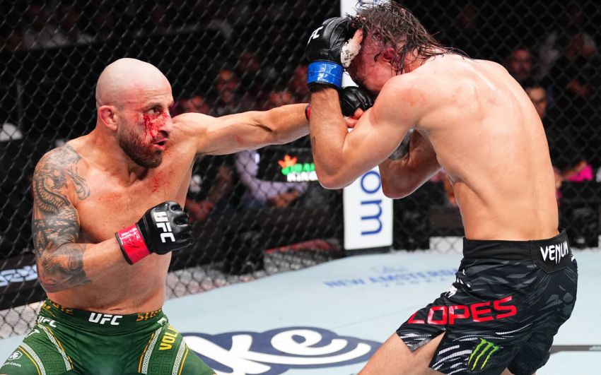 Алекс Волкановски вернул титул в бою против Диего Лопеса на UFC 314