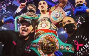 Экс-чемпион WBA Вячеслав Сенченко не считает, что Лопес победил Ломаченко