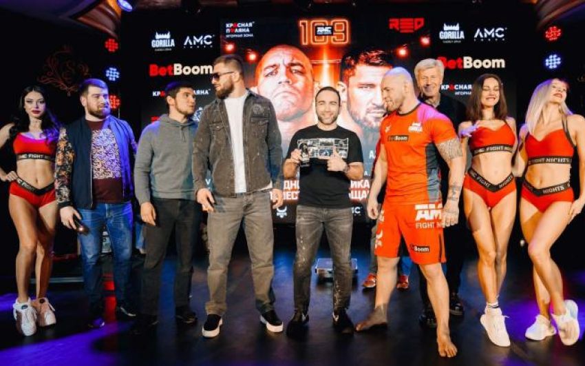 Видео боя Амир Халил – Василий Козлов AMC Fight Nights 109