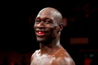 48-летний ДеМаркус Корли бросил вызов бывшему чемпиону мира