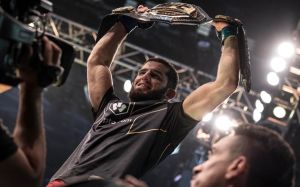 Рейтинг бойцов UFC за ноябрь 2022 года