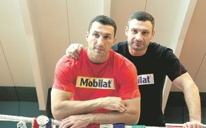 Украинский боксер Любомир Пинчук: "Виталий Кличко выглядел по-дурному, но он был лучше Владимира"