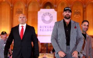 Карлос Такам предсказал победителя реванша Усик - Фьюри