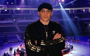 Марат Балаев - об удаленном посте с критикой Харитонова за обращение в полицию: "Какая задняя? Стукач, он и в Африке стукач"