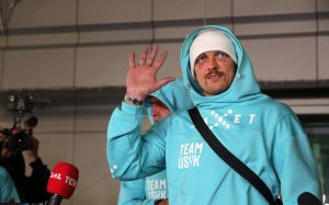 Александр Красюк рассказал, когда Усик вернется в Украину после реванша с Джошуа