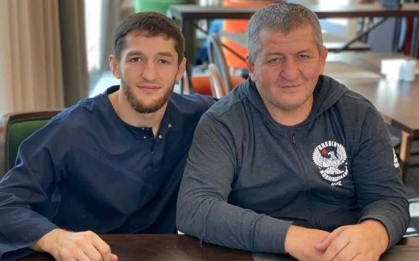 Бой Тагира Уланбекова в UFC отменен в связи со смертью Абдулманапа Нурмагомедова