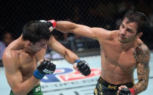 Алешандре Пантожа защитил титул в бою со Стивом Эрцегом на UFC 301