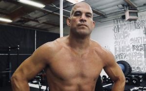 Тито Ортис в великолепной физической форме перед реваншем с Чаком Лидделлом