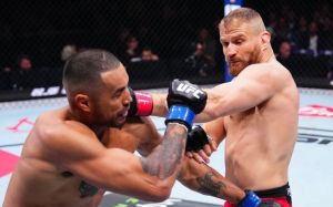 Видео боя Карлос Ульберг – Ян Блахович UFC Fight Night 255