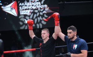 Видео боя Fair Fight V: Дмитрий Меньшиков — Василий Семенов 