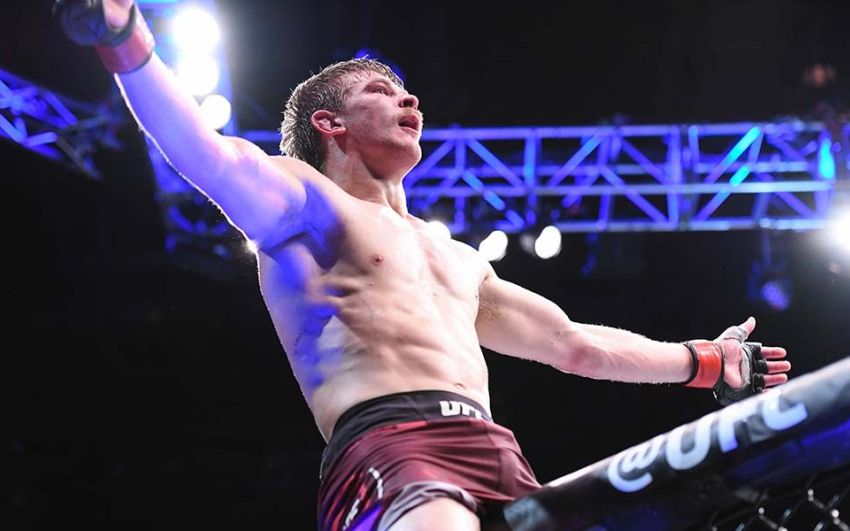 Арнольд Аллен одержал доминирующую победу над Гилбертом Мелендесом на UFC 239