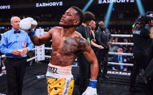 В Matchroom отклонили возможность боя между Сабриэлем Матиасом и Лимом Паро