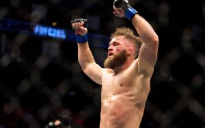 Рафаэль Физиев получил соперника из топ-15 легкого веса UFC