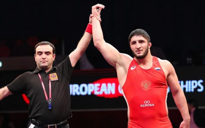 Абдулрашид Садулаев завоевал золотую медаль на чемпионате мира по борьбе в Нур-Султане