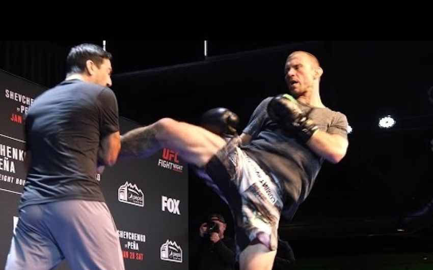 Открытая тренировка, посвященная турниру UFC on FOX 23