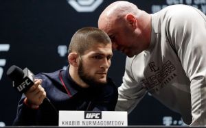 Хабиб Нурмагомедов заявил, что Дана Уайт готовит для него "что-то особенное" после победы над Гэтжи