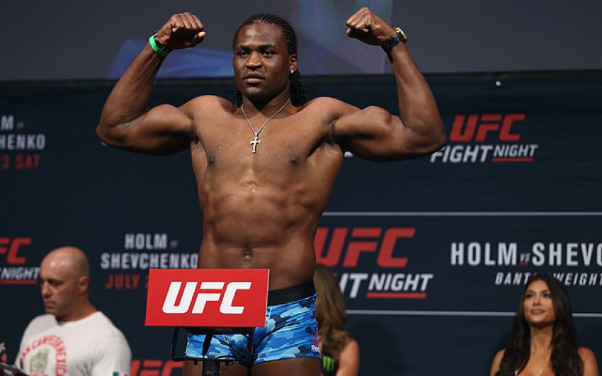 Прямая трансляция взвешивания участников шоу UFC 220