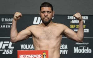 Результаты взвешивания турнира UFC 266