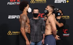 Видео боя Рамиз Брахимай - Макс Гриффин UFC on ESPN+ 40