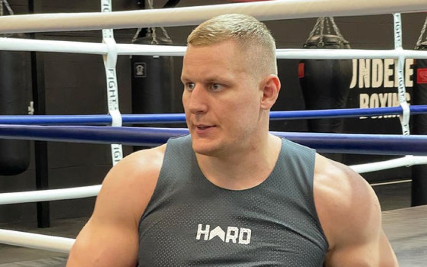 Павлович вошел в топ-тройку рейтинга тяжеловесов UFC