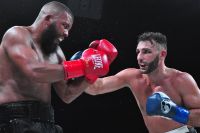 Ноэль Микаэлян взял реванш у Баду Джека и стал чемпионом WBC