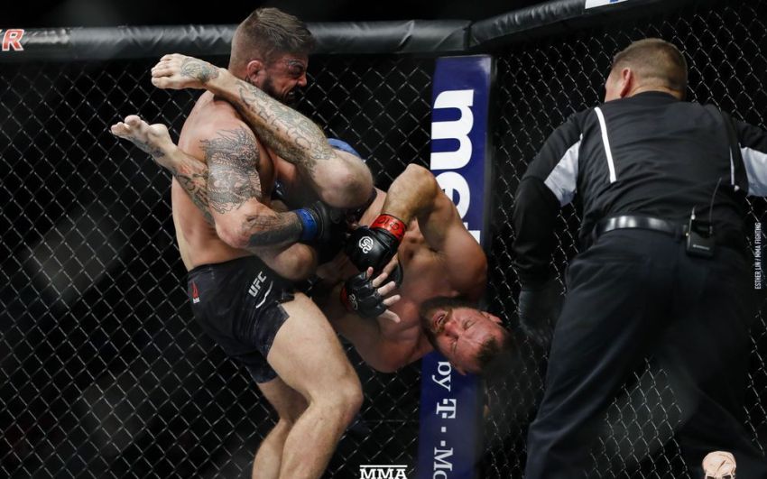Зарплаты и бонусы участников турнира UFC Fight Night 139: Родригес - Зомби