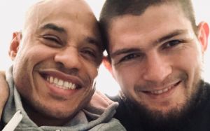 Али Абдель-Азиз отреагировал на насмешки МакГрегора в адрес Хабиба из-за его слов о ринг-герлз