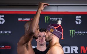 Видео боя Майкл Пейдж - Джованни Мелилло Bellator London