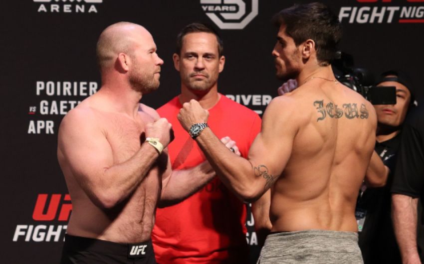 Видео боя Тим Боетш - Антонио Карлос Джуниор UFC on FOX 29