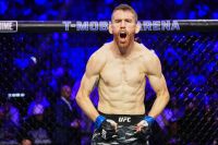 Кори Сандхаген проведет реванш с Марио Баутистой на UFC 329
