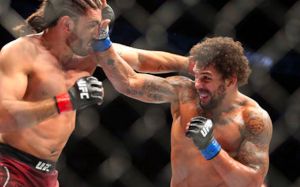 Эрик Андерс уверен, что UFC уволило Элиаса Теодору именно из-за его манеры боя