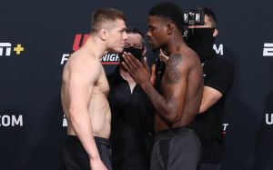 Видео боя Марвин Веттори - Кевин Холланд UFC on ABC 2