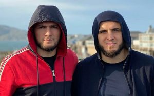 Хабиб Нурмагомедов рассказал, с кем спарринговал Ислам Махачев во время подготовки к бою с Чарльзом Оливейрой