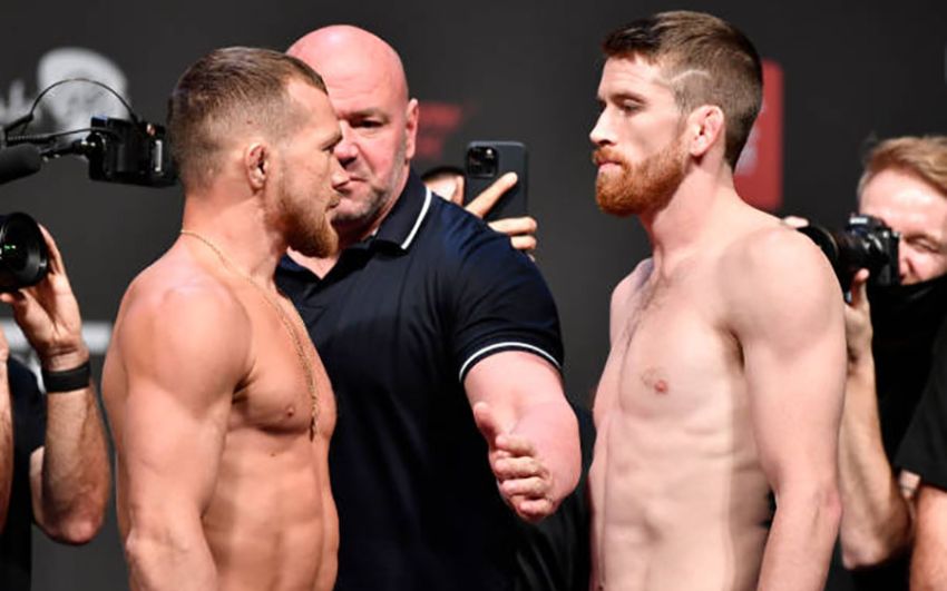 Видео боя Петр Ян - Кори Сандхаген UFC 267