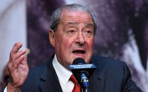 Арум: "Популярность бойцов не зависит от промоутеров"