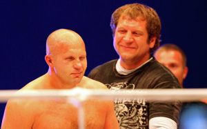 Александр Емельяненко прокомментировал победу своего брата над Куинтоном Джексоном