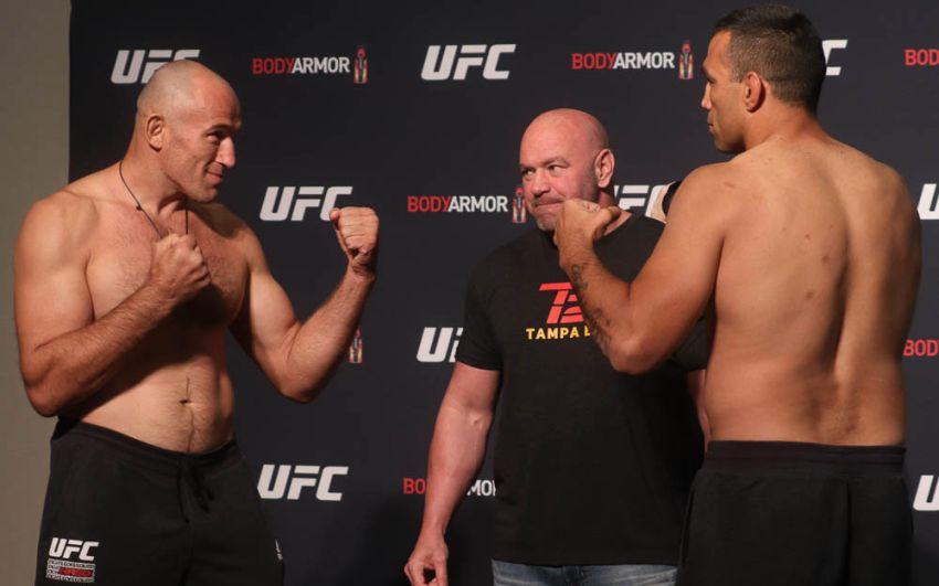Видео боя Алексей Олейник - Фабрисио Вердум UFC 249