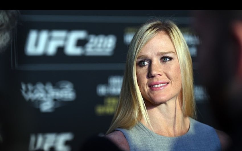Пресс конференция после турнира UFC 208