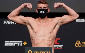 Результаты взвешивания турнира UFC Fight Night 183: Стивен Томпсон - Джефф Нил