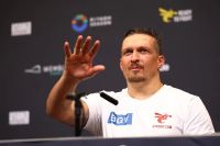 Александр Усик ведет переговоры с боксерским промоушеном Даны Уайта