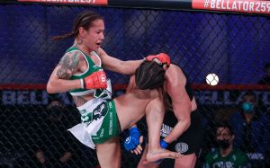 Глава Bellator похвалил Лесли Смит за выступление в бою с Крис Сайборг
