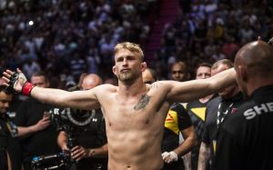 Густафссон примет решение о возвращении в UFC после тренировочного лагеря в США