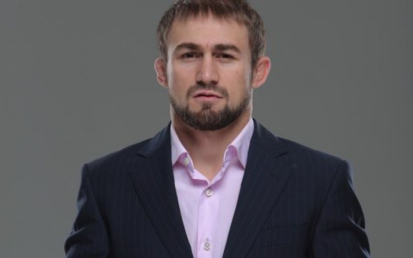 Али Багаутинов и Зак Маковски уволены из UFC