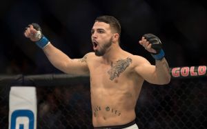 Майк Перри и Янси Медейрос встретятся на турнире UFC 226