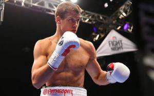 Василий Лепихин с трудом добыл ничью в бою с Марком Чимидовым