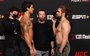 Видео боя Крис Груцмахер - Клаудио Пуэльес UFC on ESPN 31