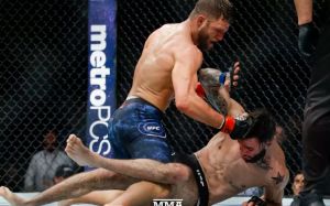 Бонусы турнира UFC 220